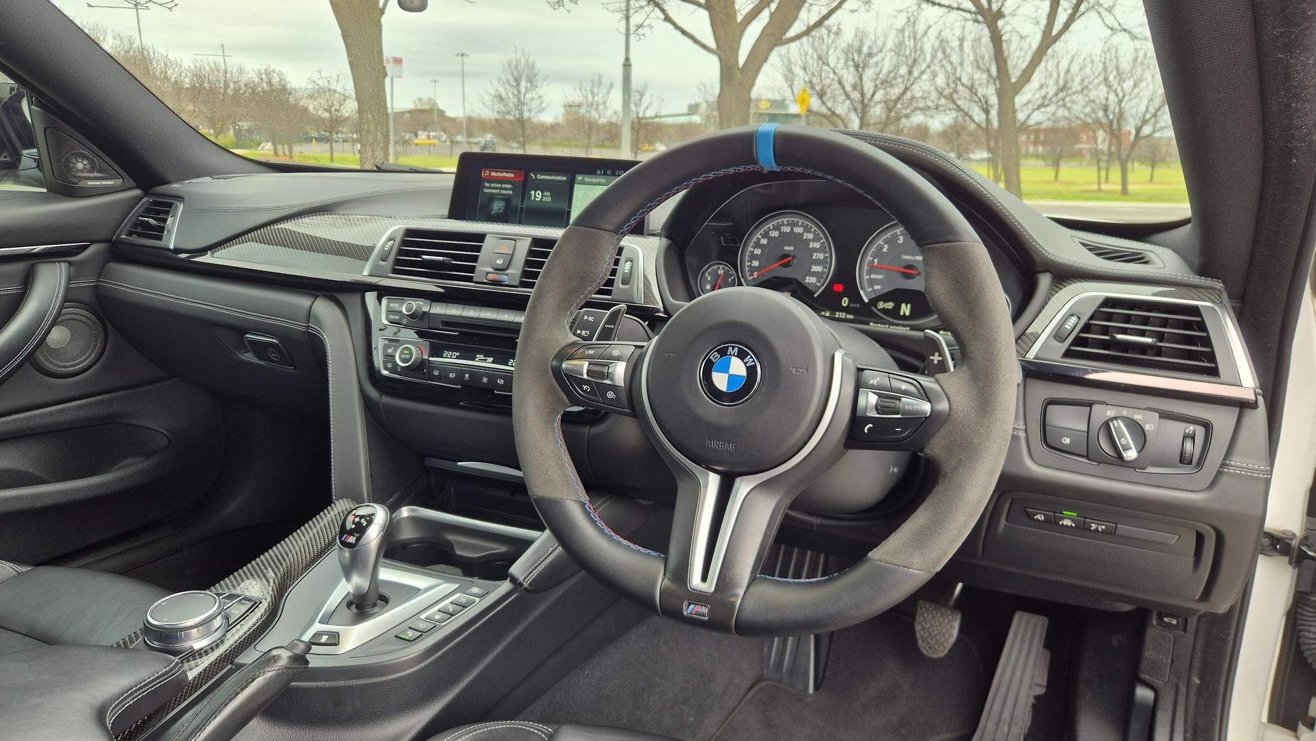 BMW M4 image 2