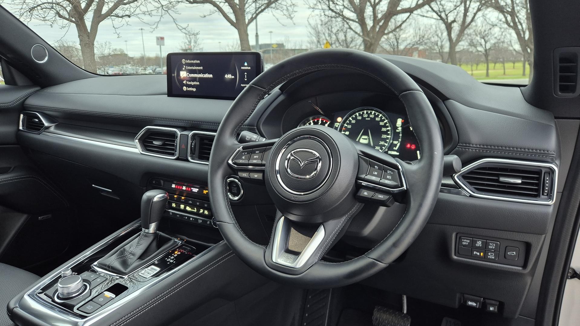 Mazda Cx-8 image 2