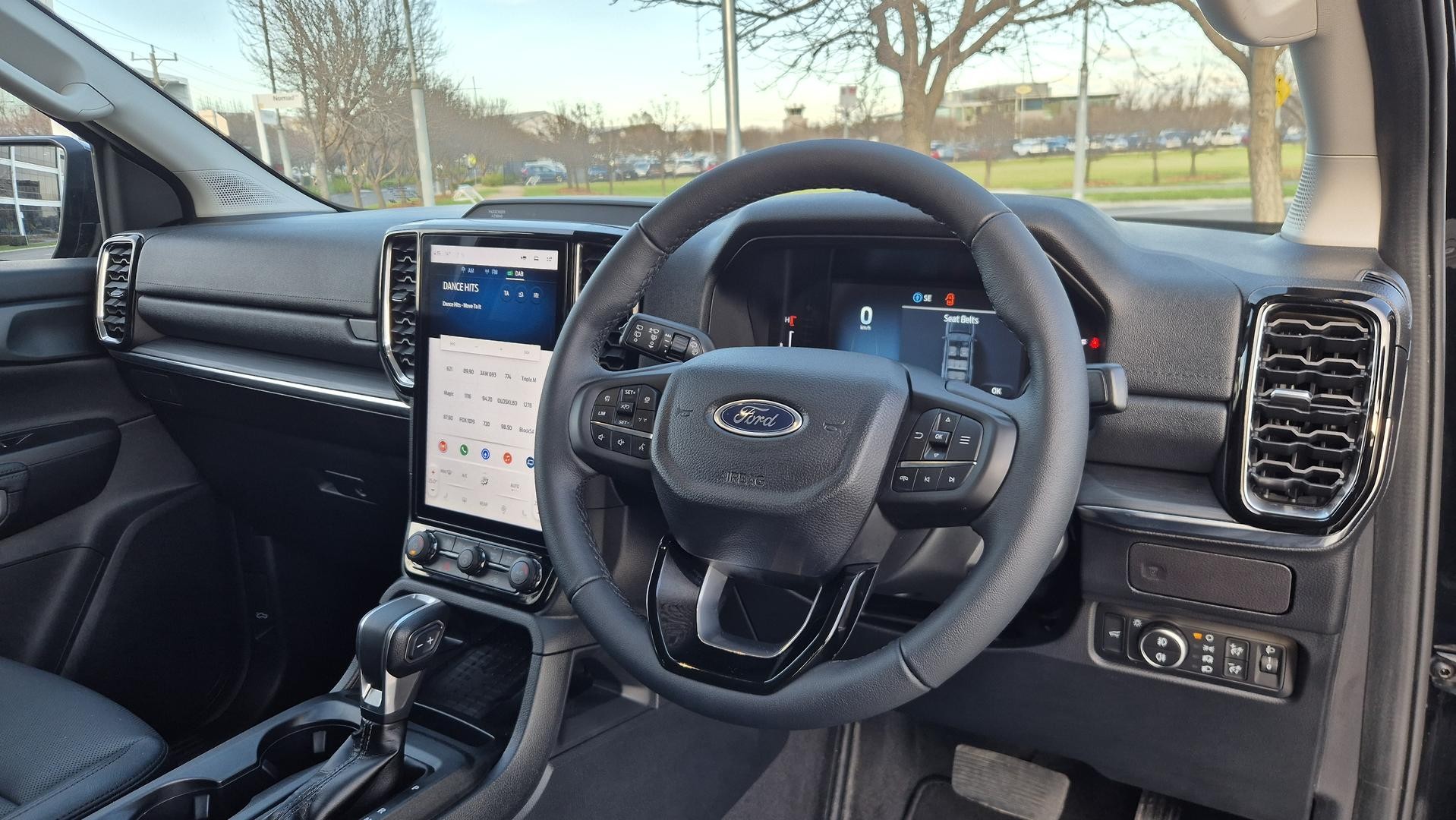 Ford Everest image 2