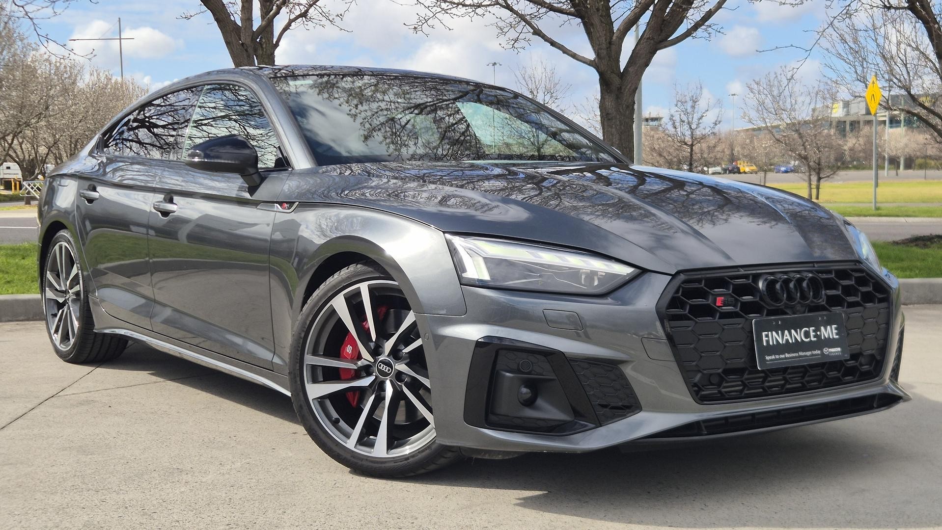 Audi S5 image 1