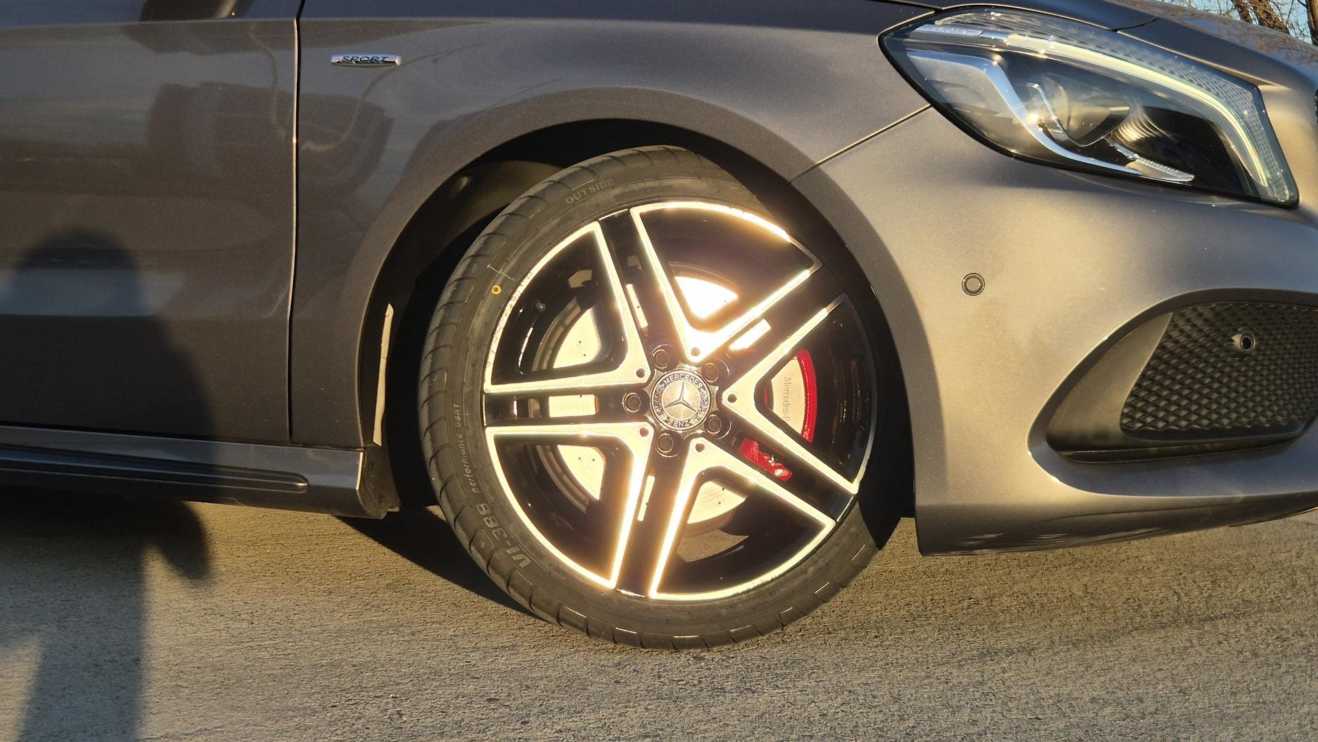 Mercedes Benz A-class image 3