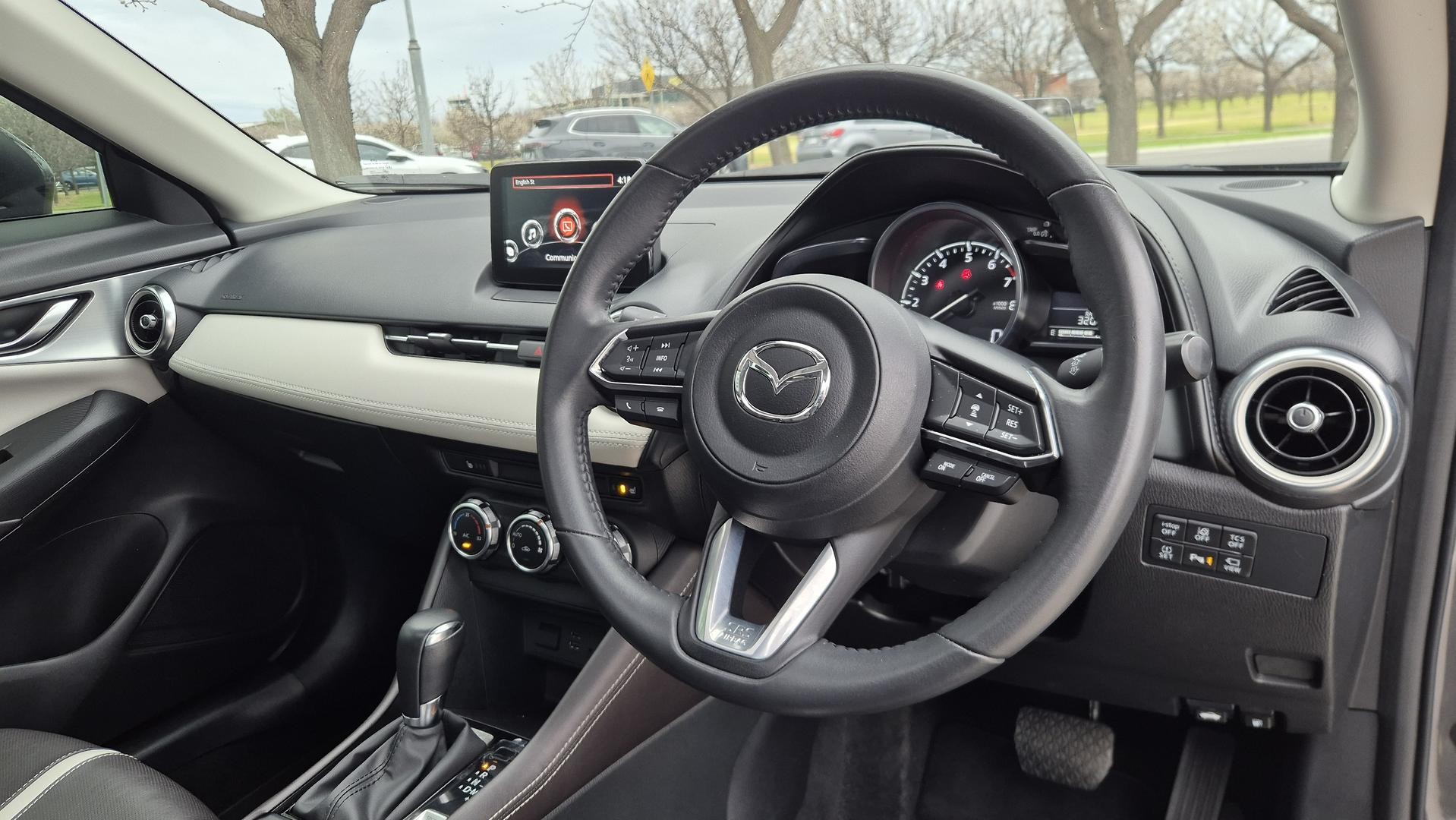 Mazda Cx-3 image 3