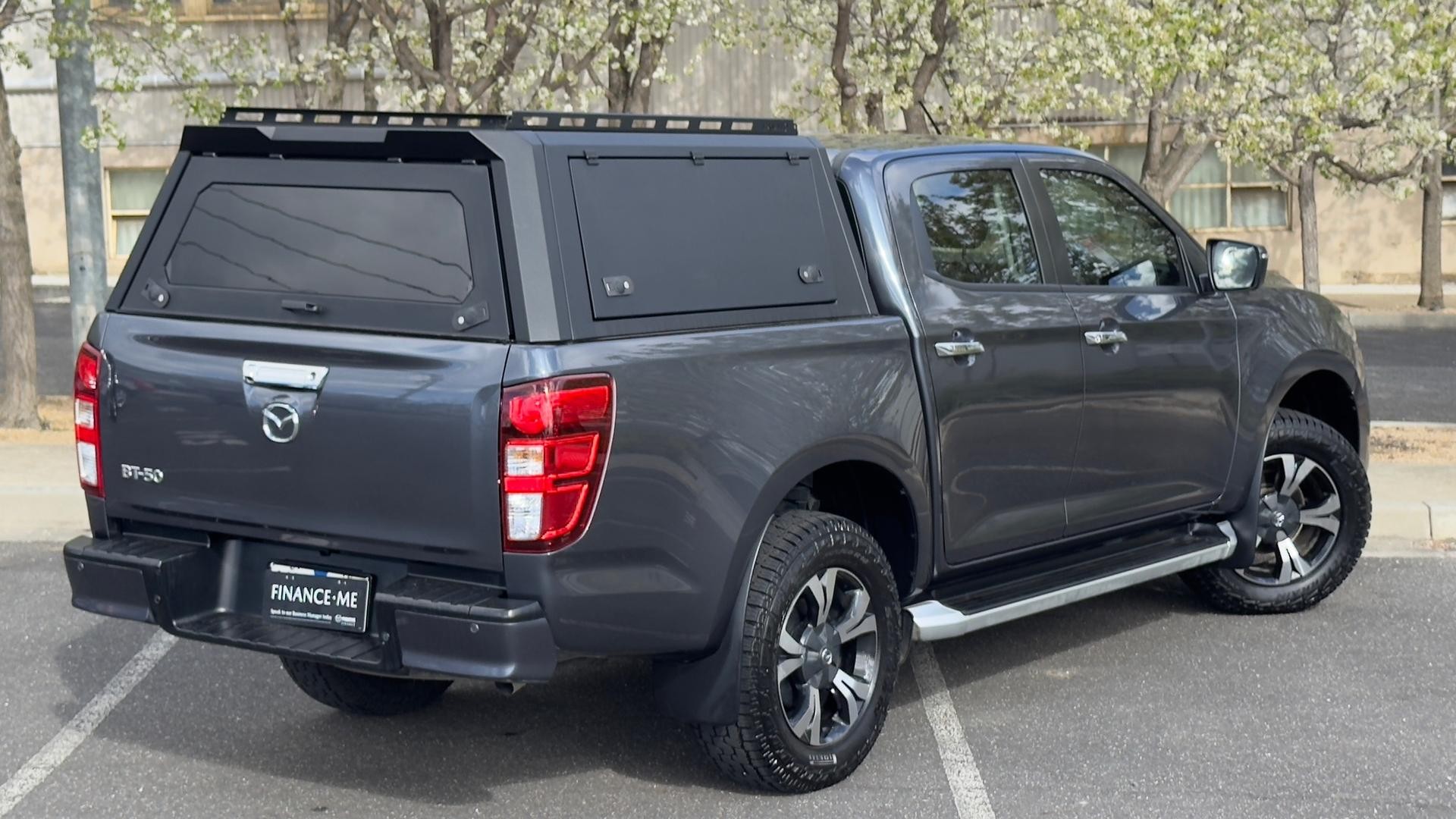 Mazda Bt-50 image 3