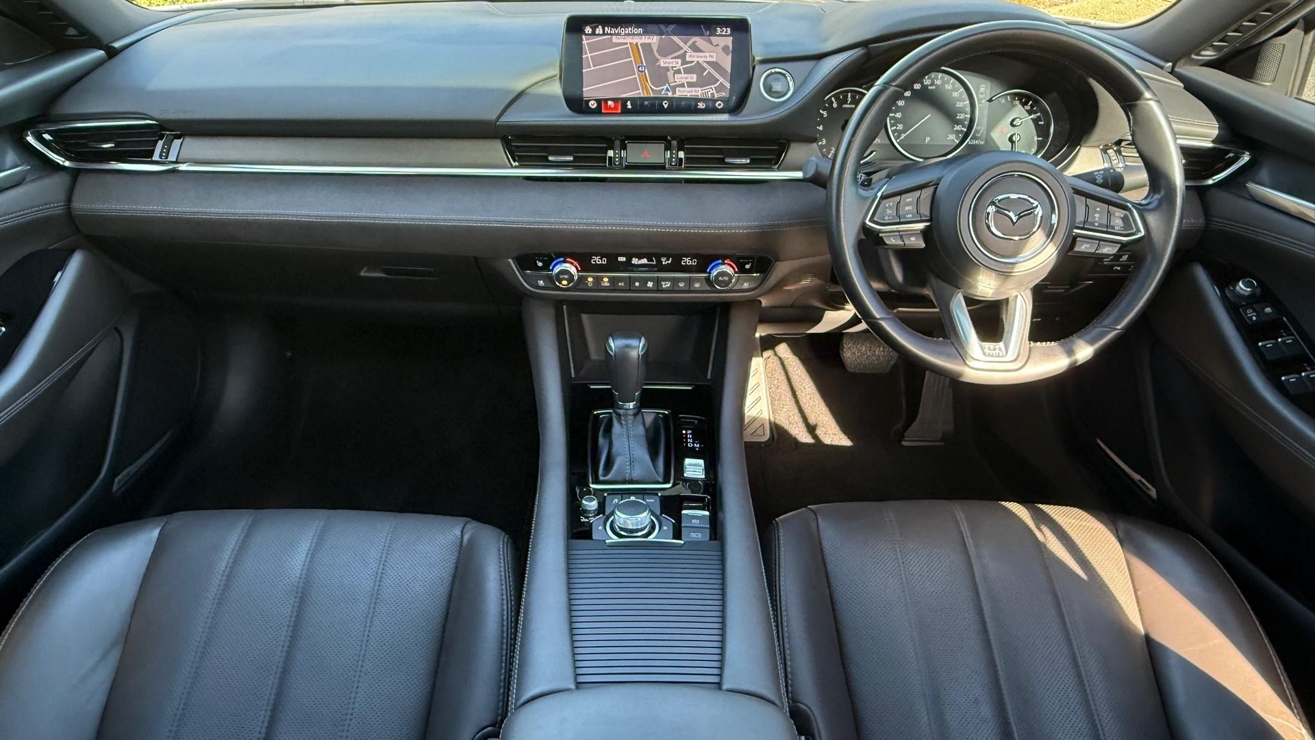 Mazda 6 image 2
