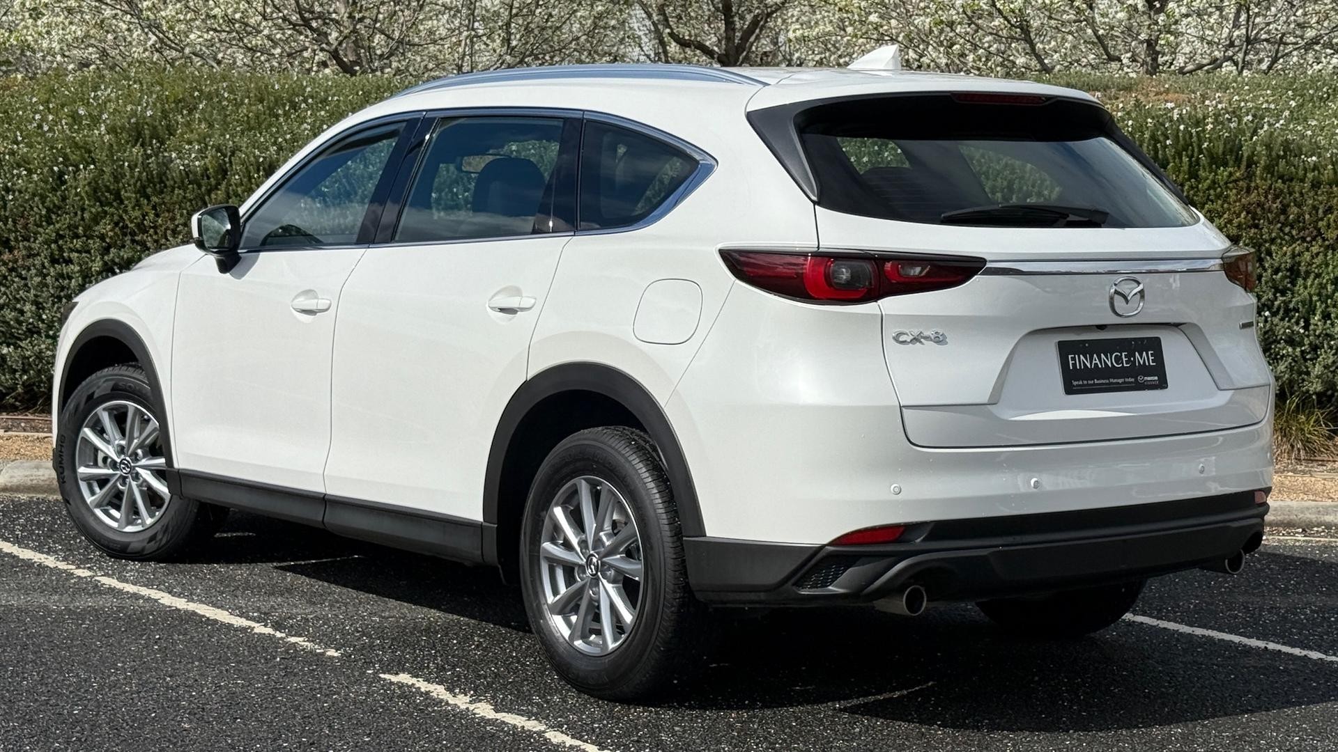 Mazda Cx-8 image 2
