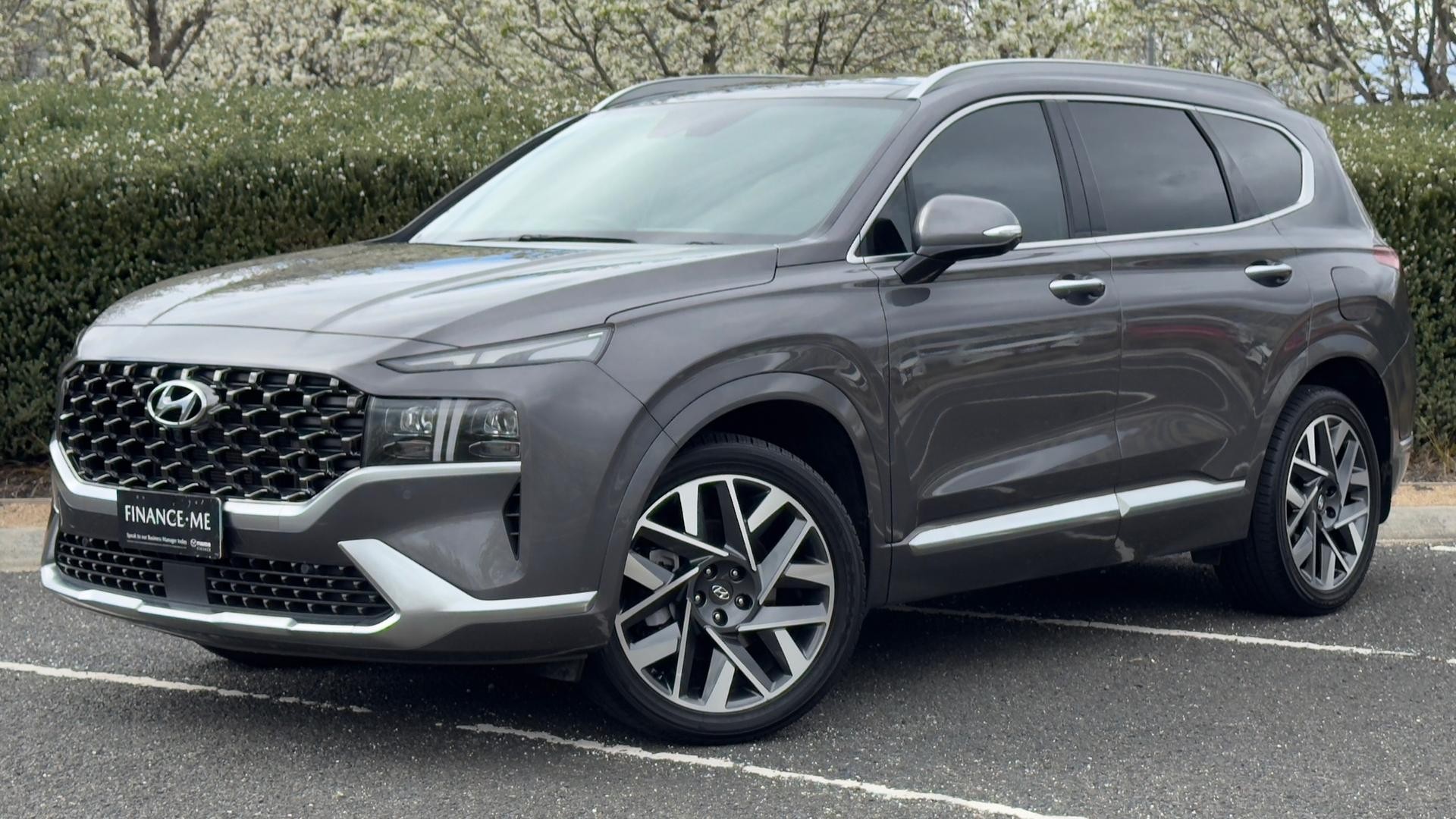 Hyundai Santa Fe image 4