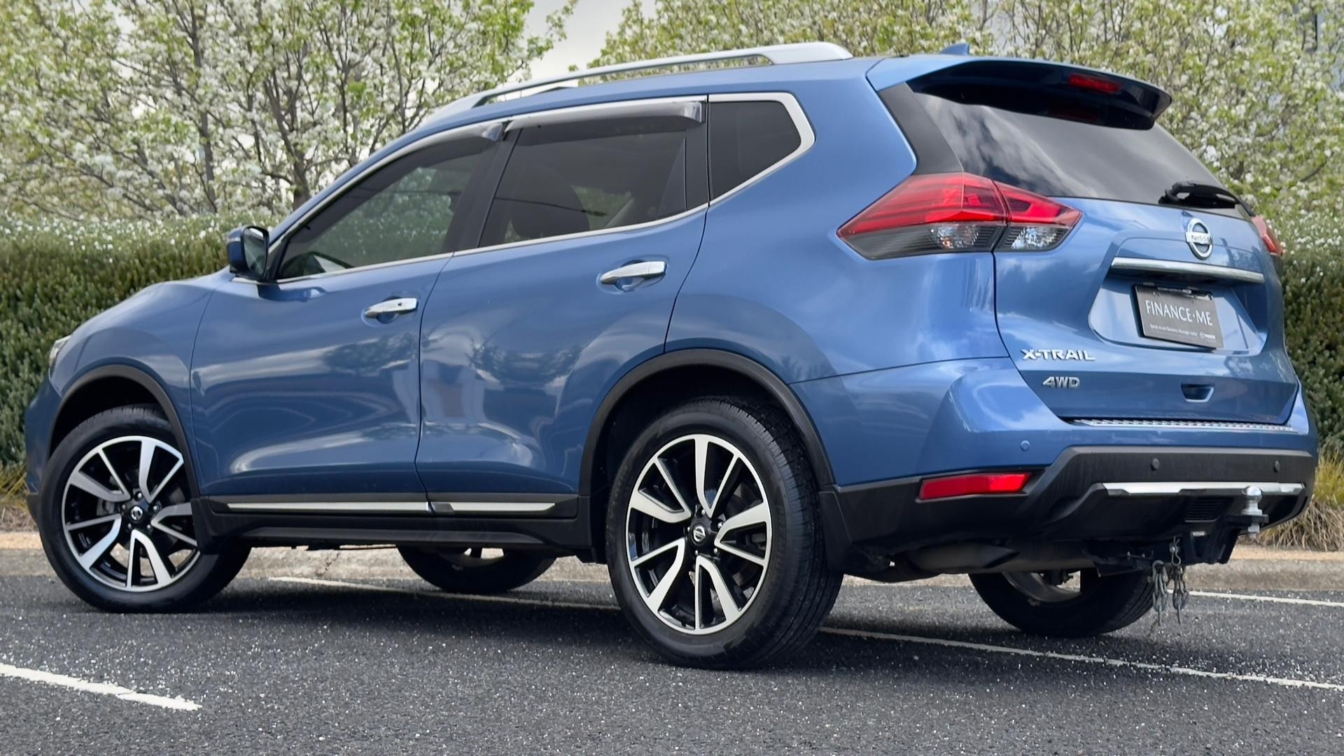 Nissan X-trail image 2