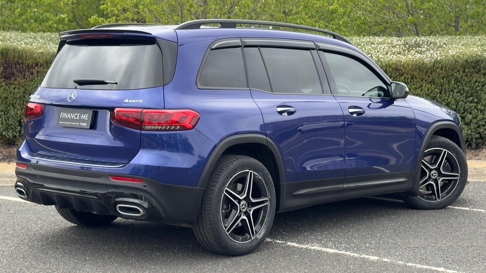 Mercedes Benz Glb-class image 2