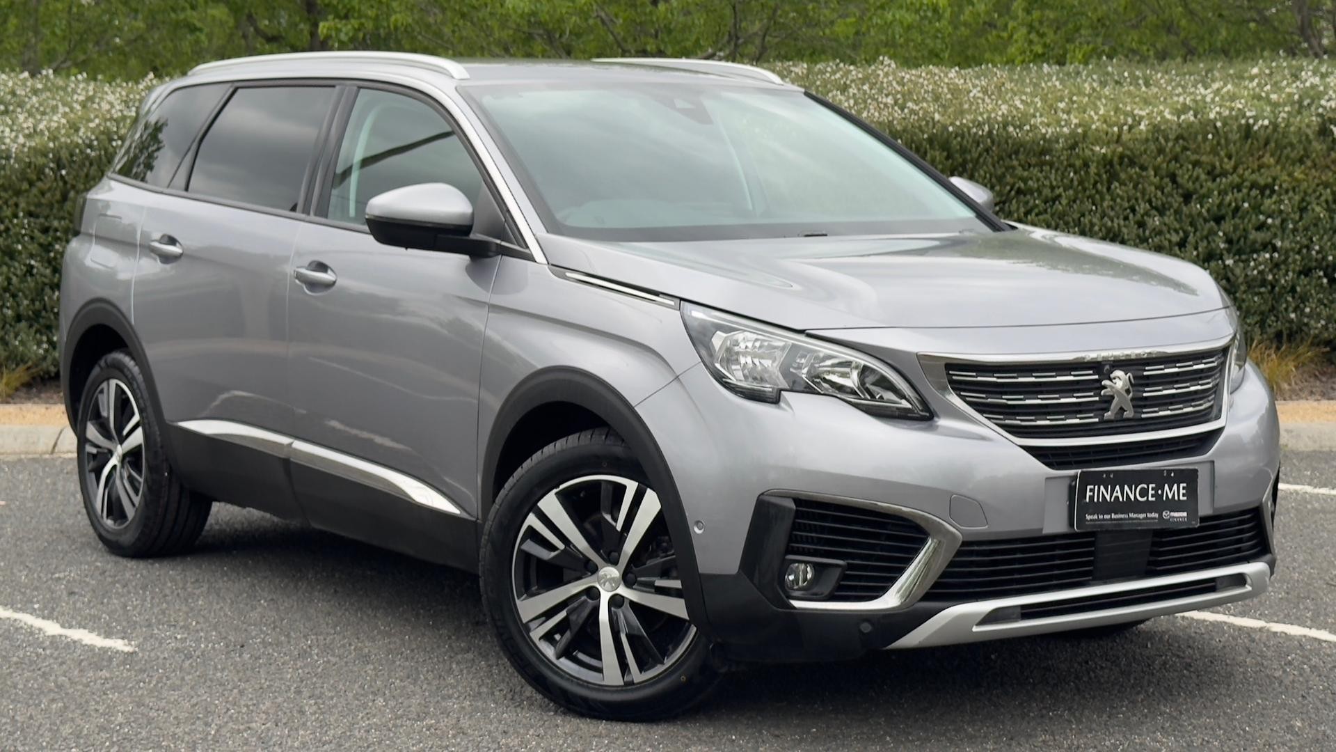 Peugeot 5008 image 1