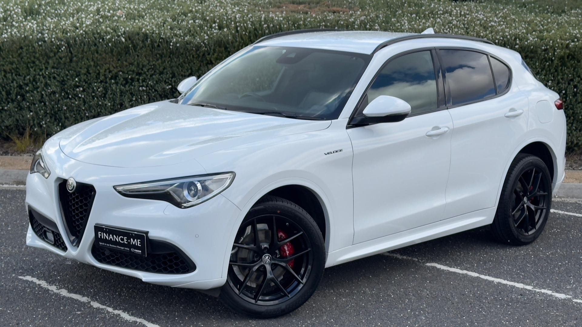 Alfa Romeo Stelvio image 3