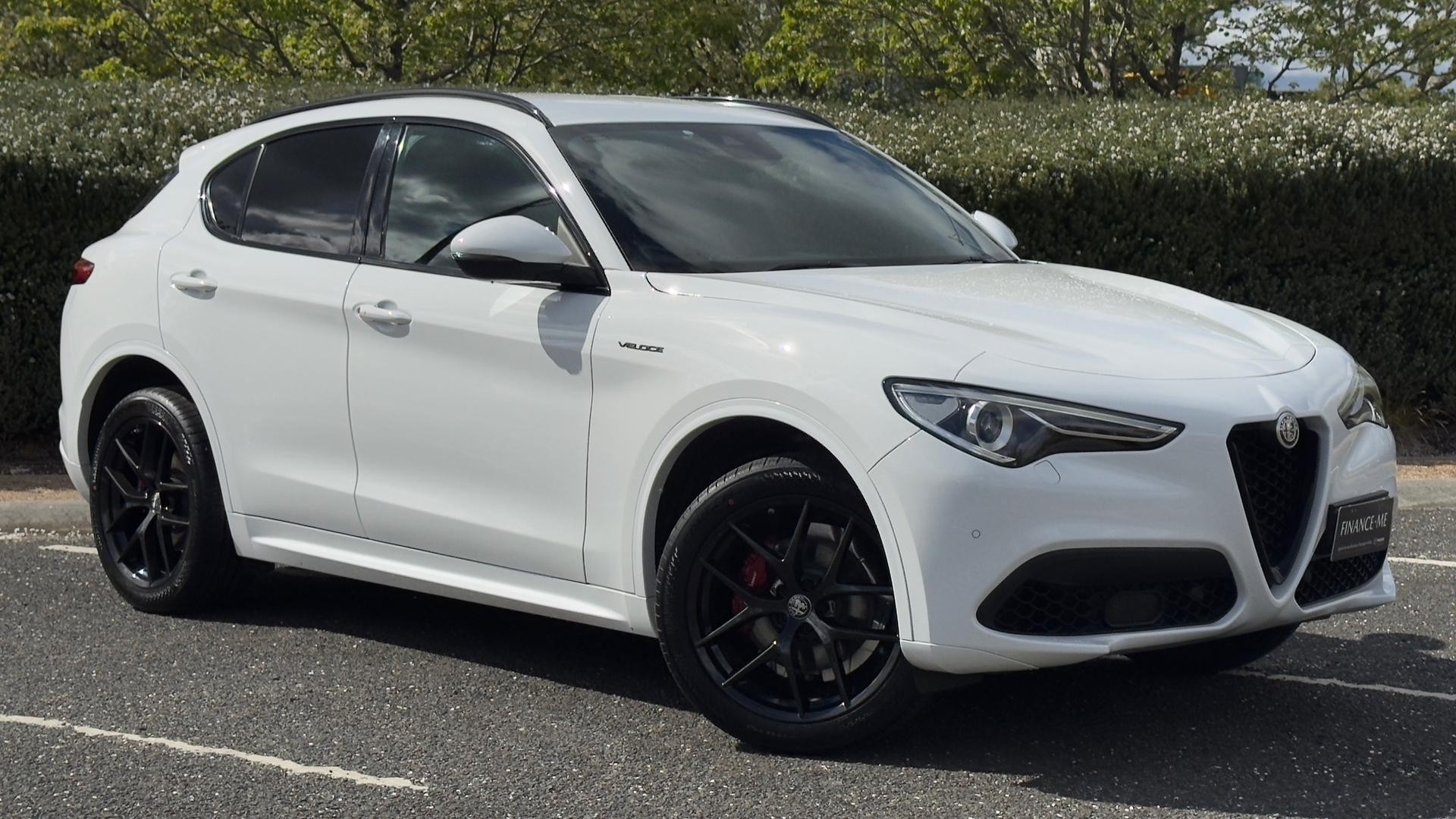 Alfa Romeo Stelvio image 1