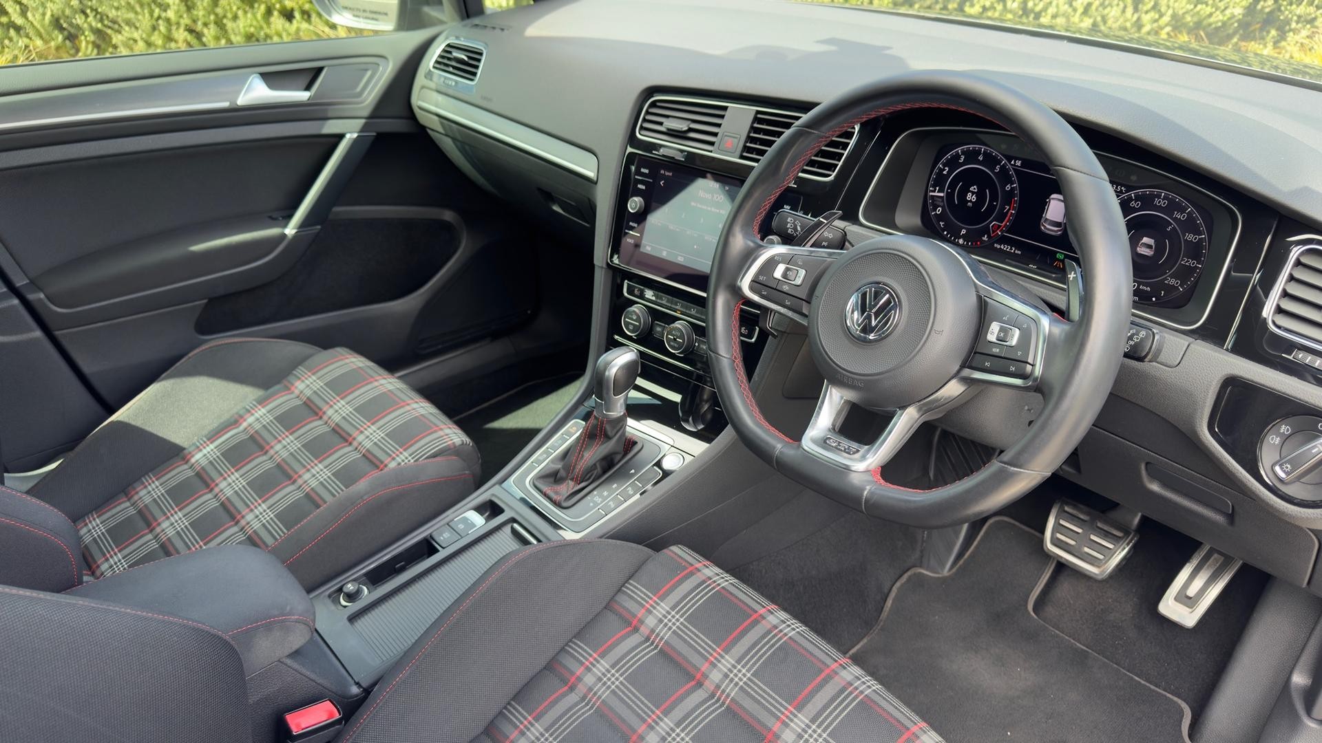 Volkswagen Golf image 4