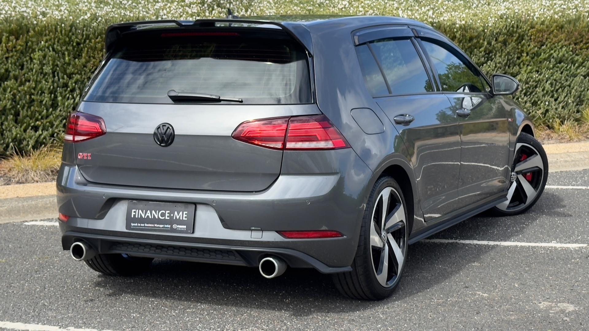 Volkswagen Golf image 3