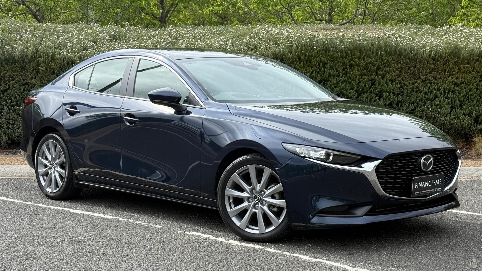 Mazda 3 image 1