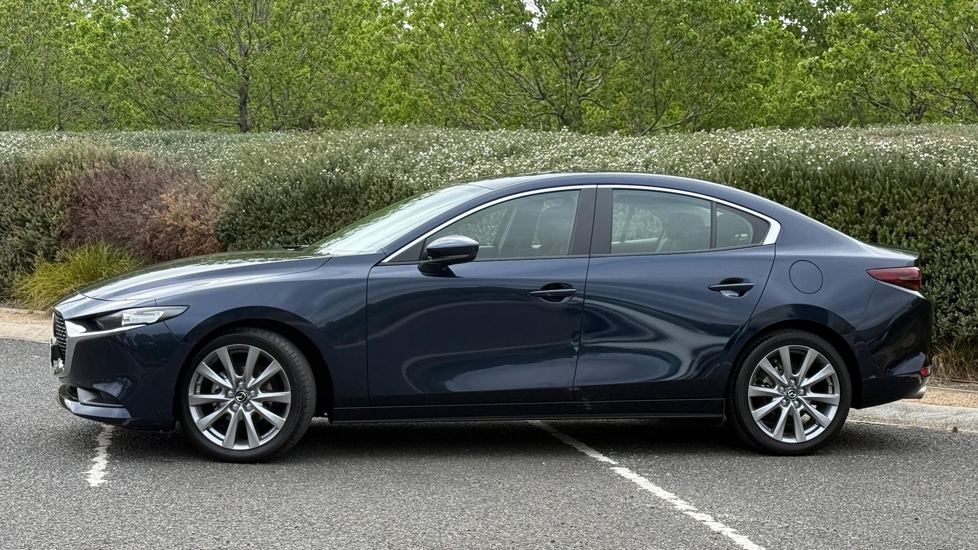 Mazda 3 image 4