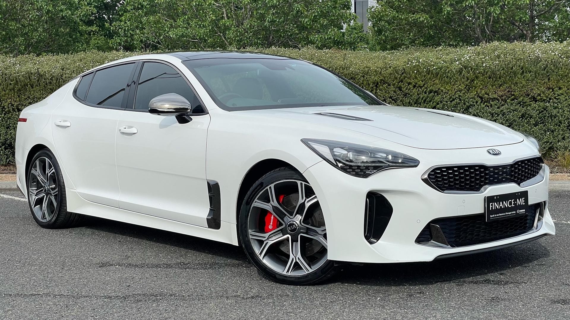 Kia Stinger image 1