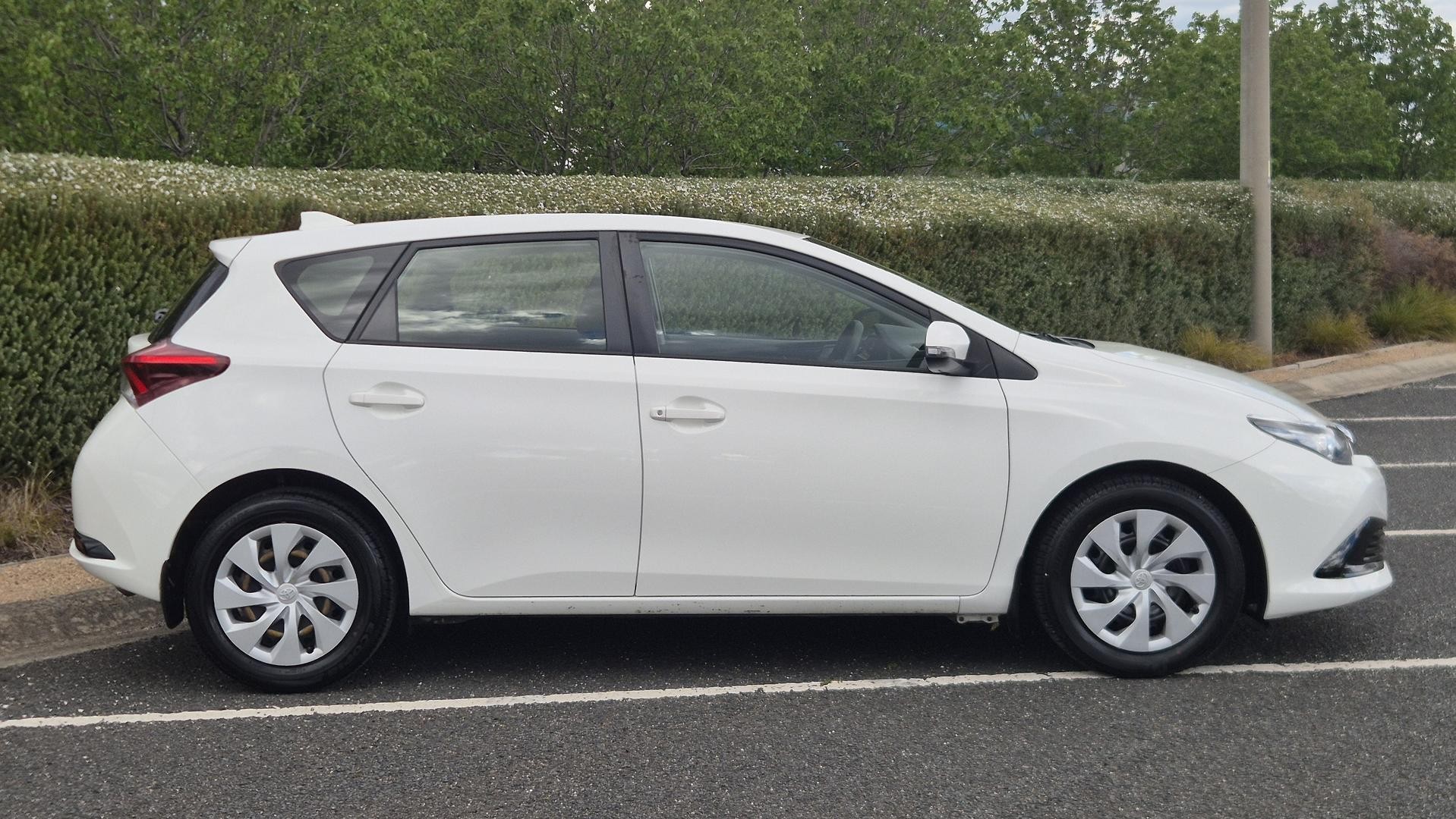 Toyota Corolla image 4