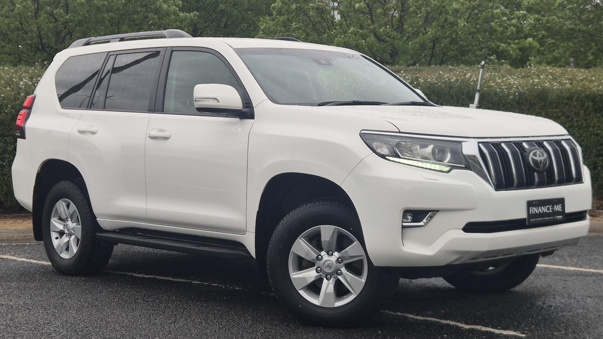 Toyota Landcruiser Prado image 1