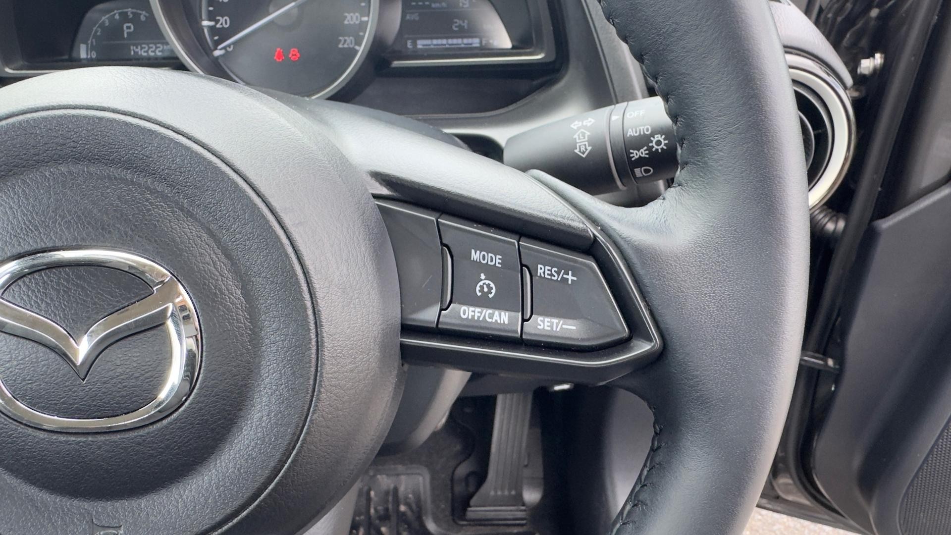 Mazda 2 image 4
