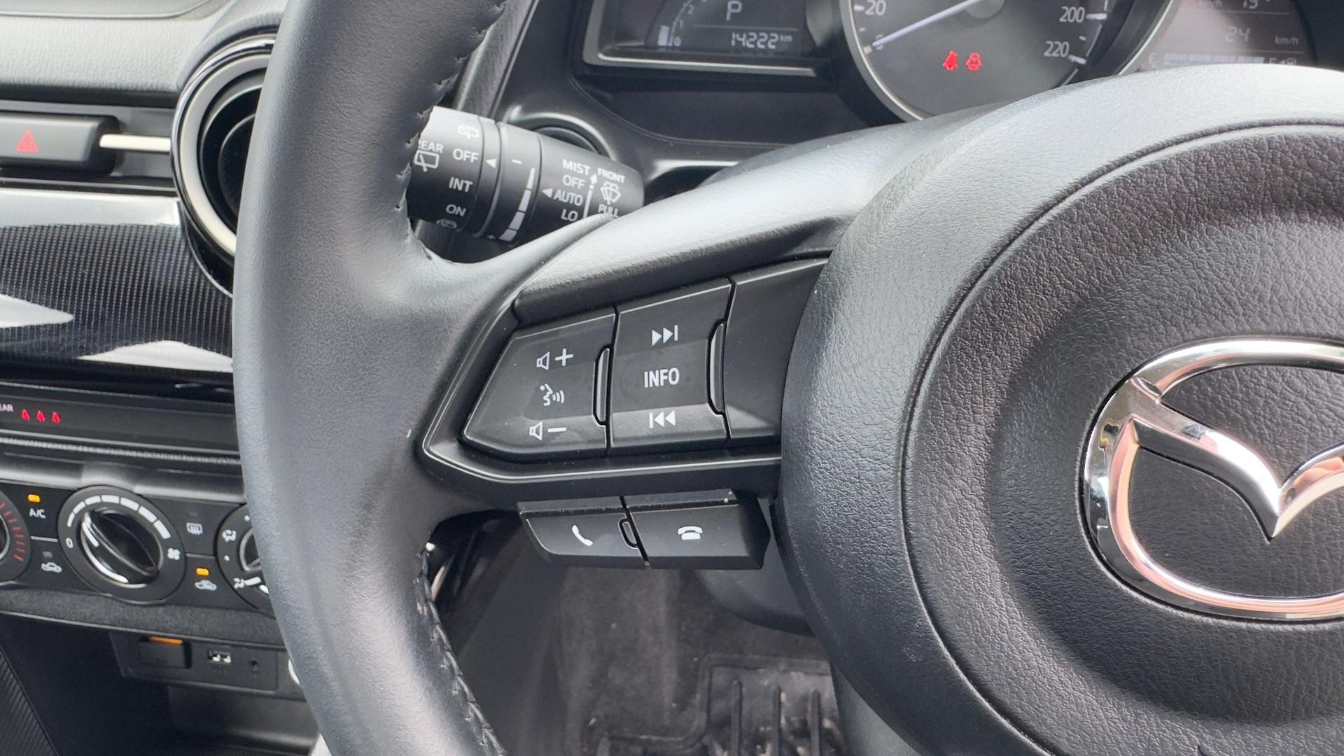 Mazda 2 image 3