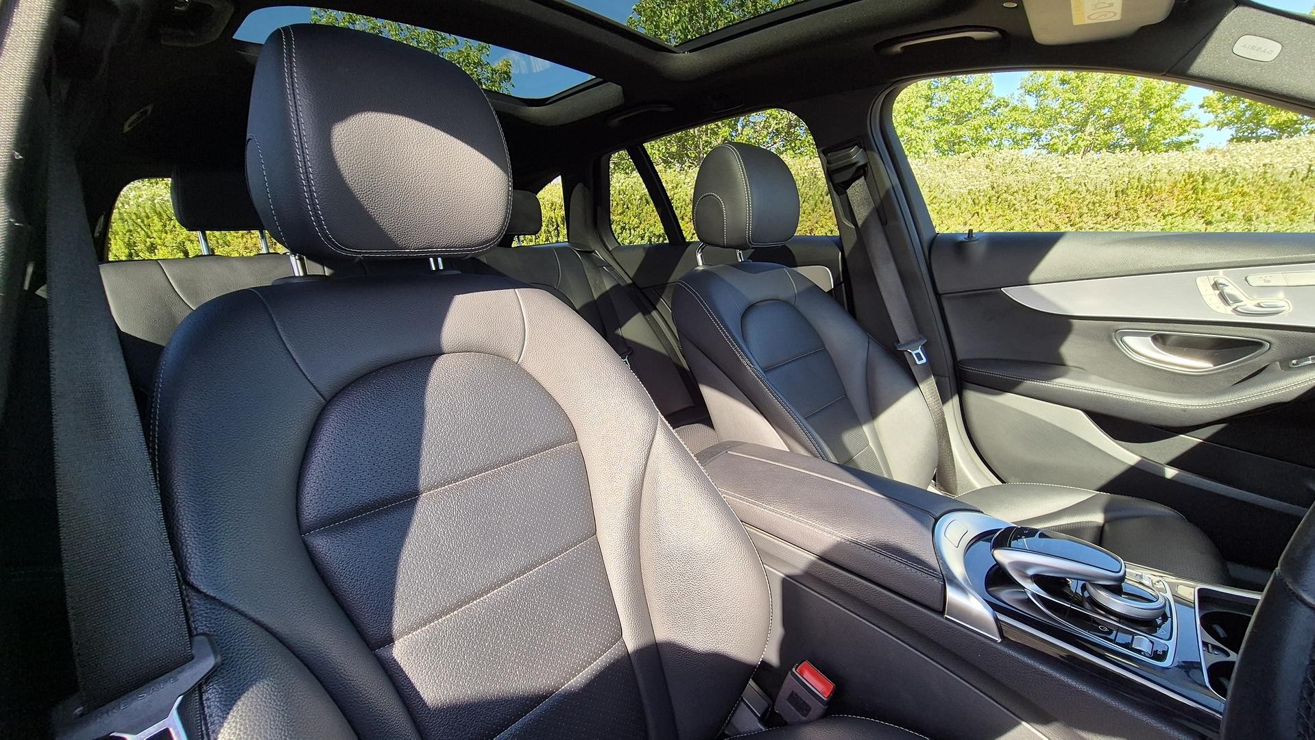 Mercedes Benz C-class image 3