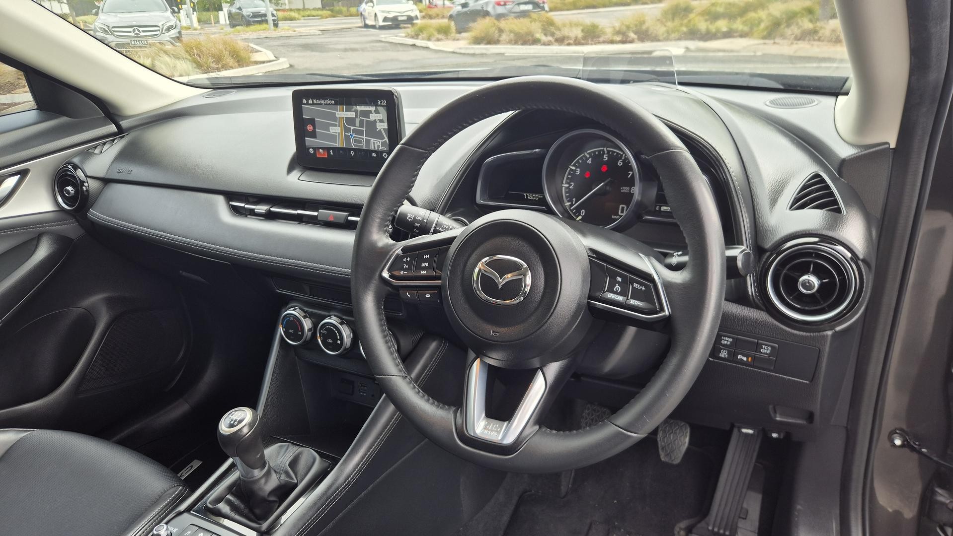 Mazda Cx-3 image 4