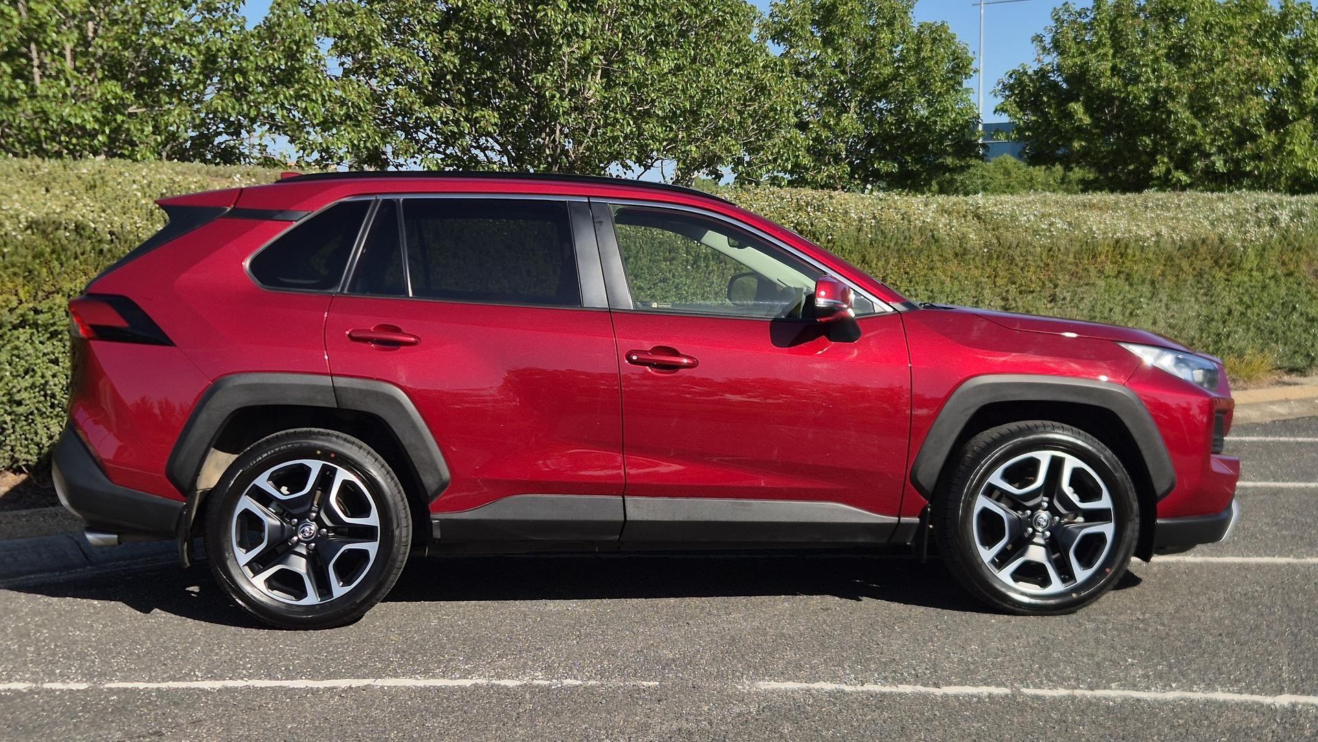 Toyota Rav4 image 4