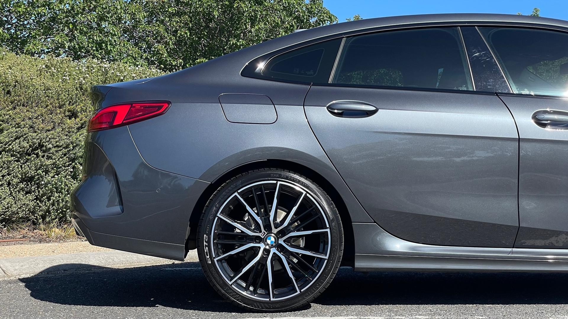 BMW 2 Series image 4