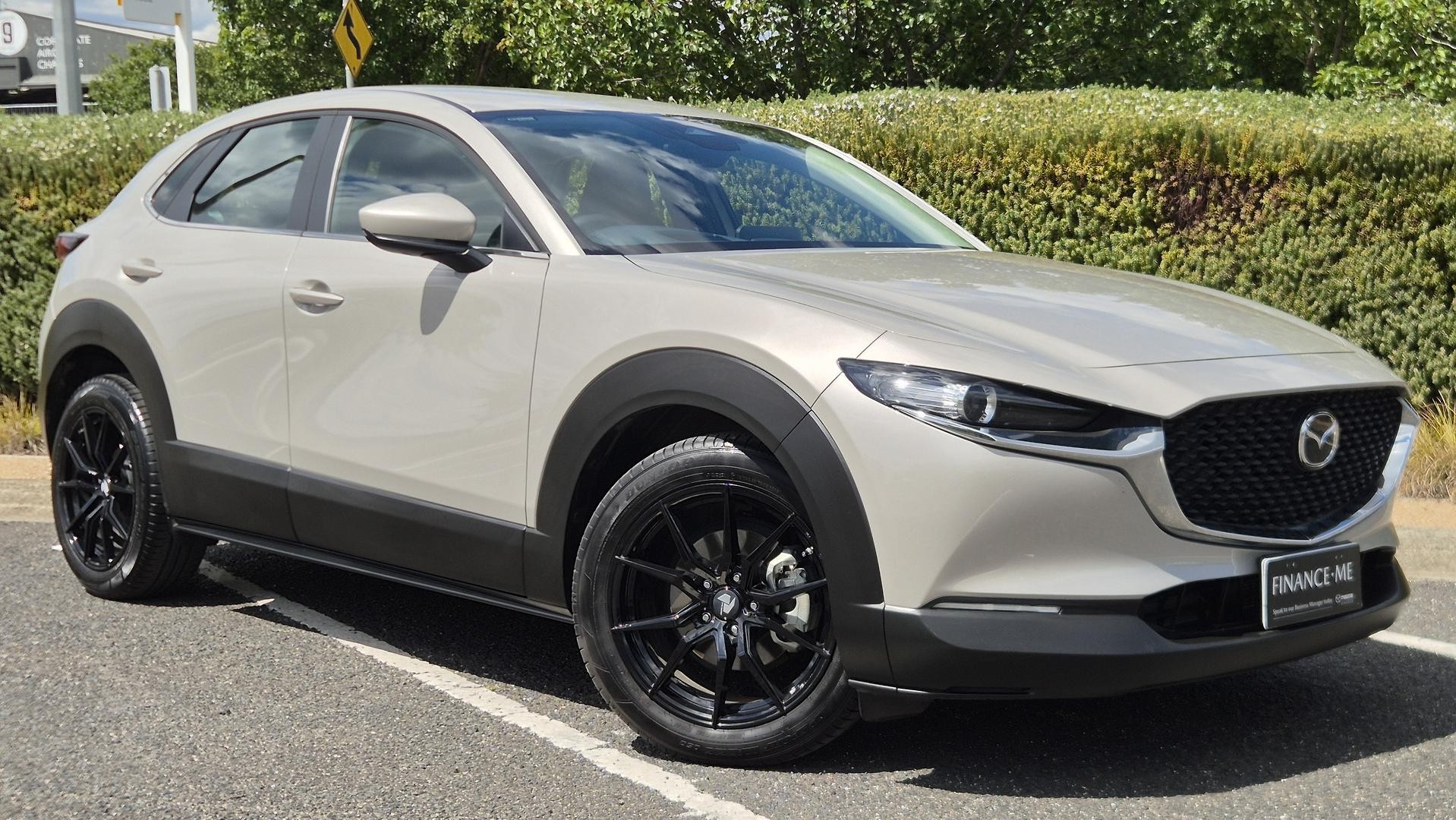 Mazda Cx-30 image 1