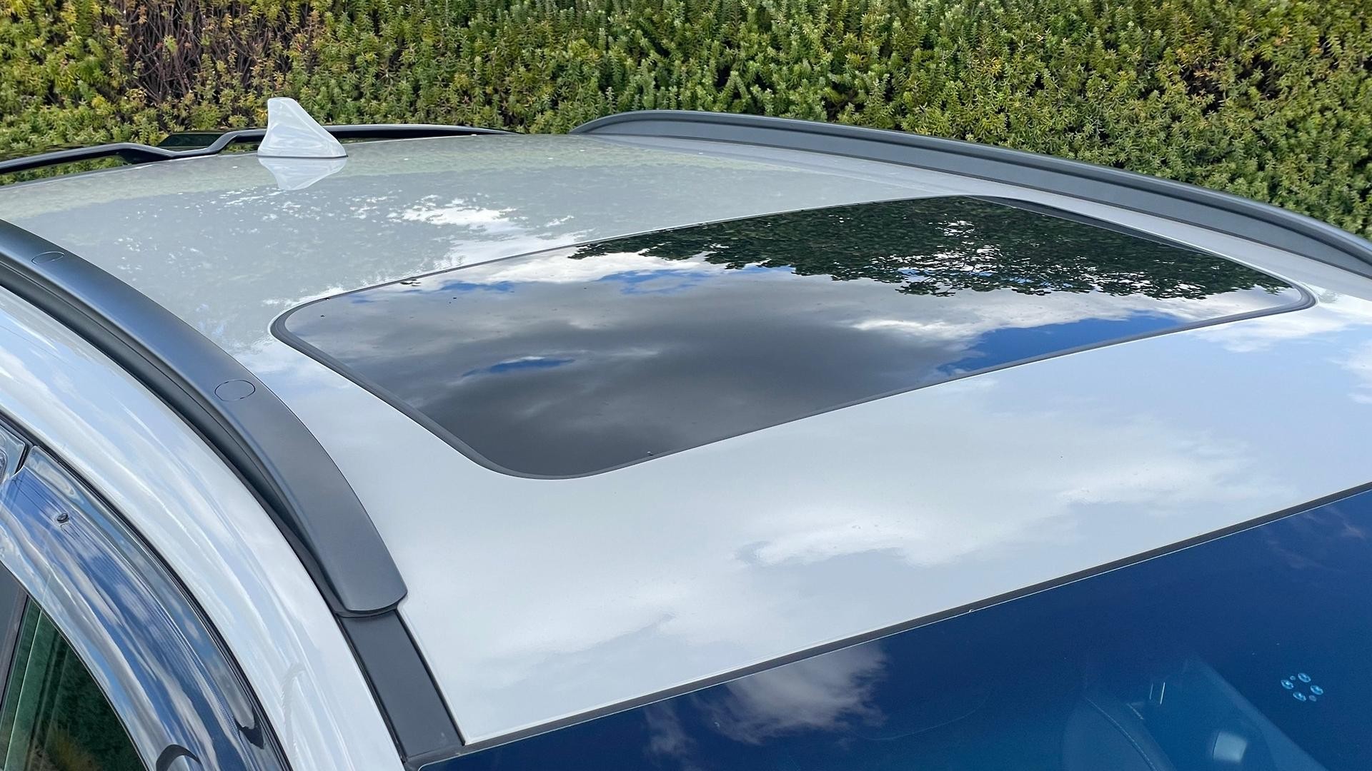 Hyundai Kona image 3