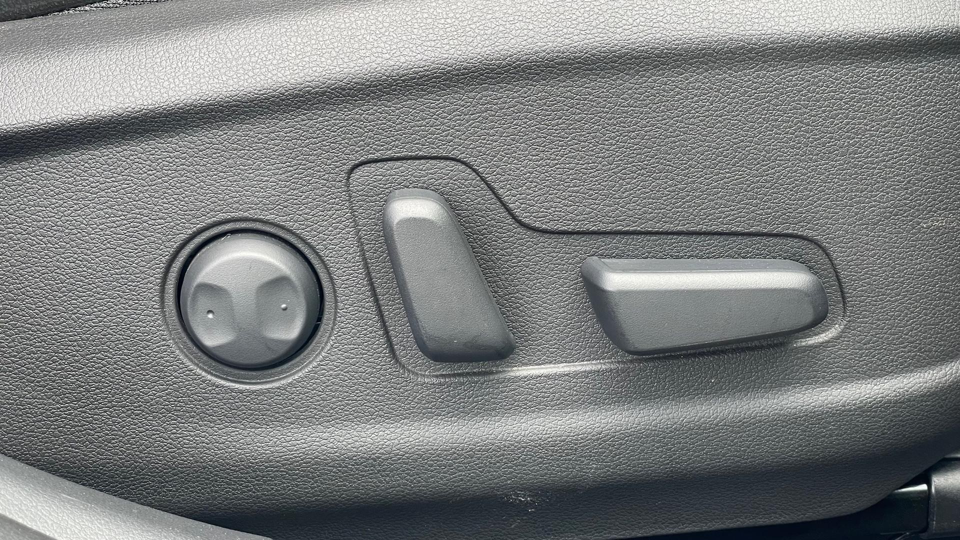 Hyundai Kona image 4