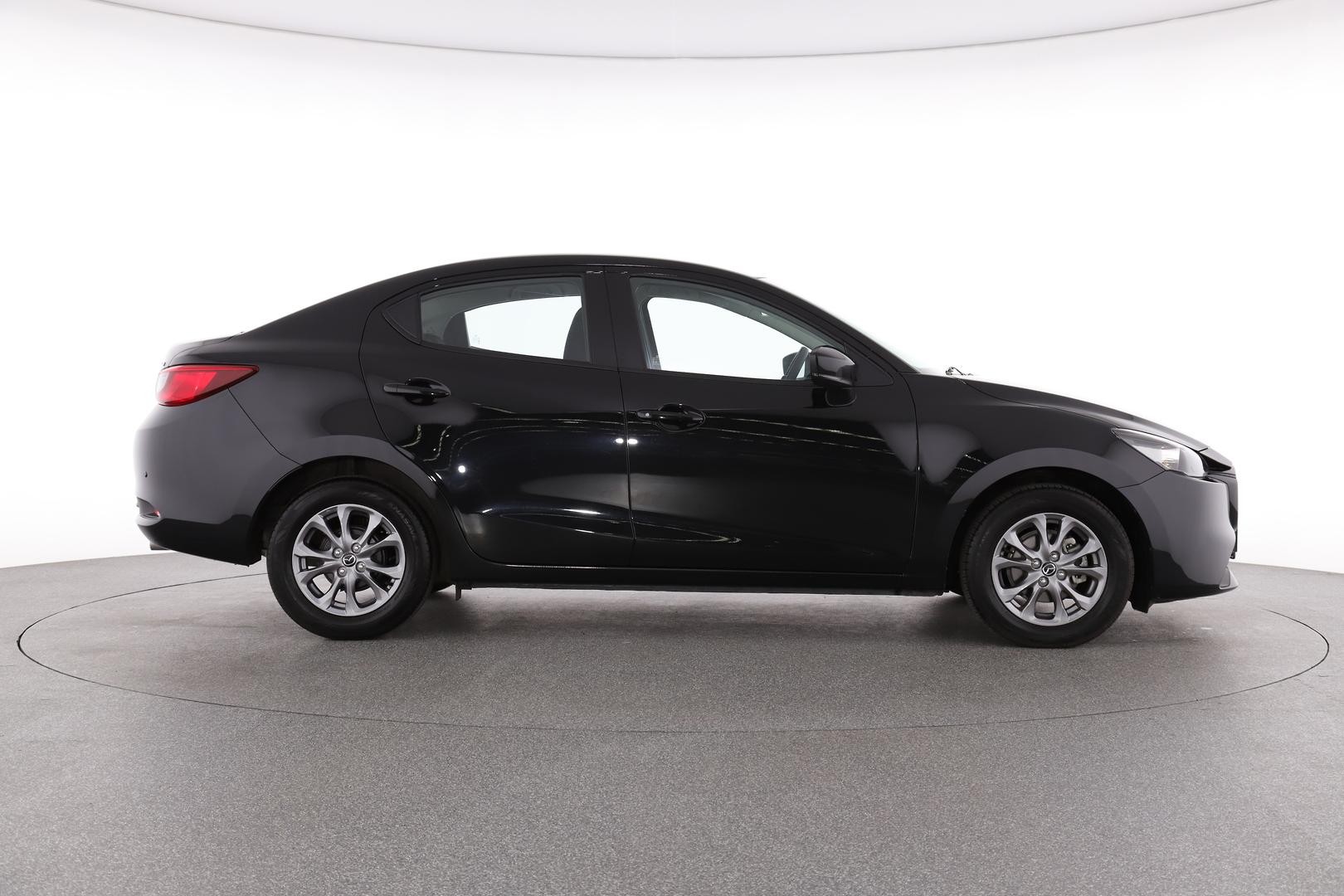 Mazda 2 image 3