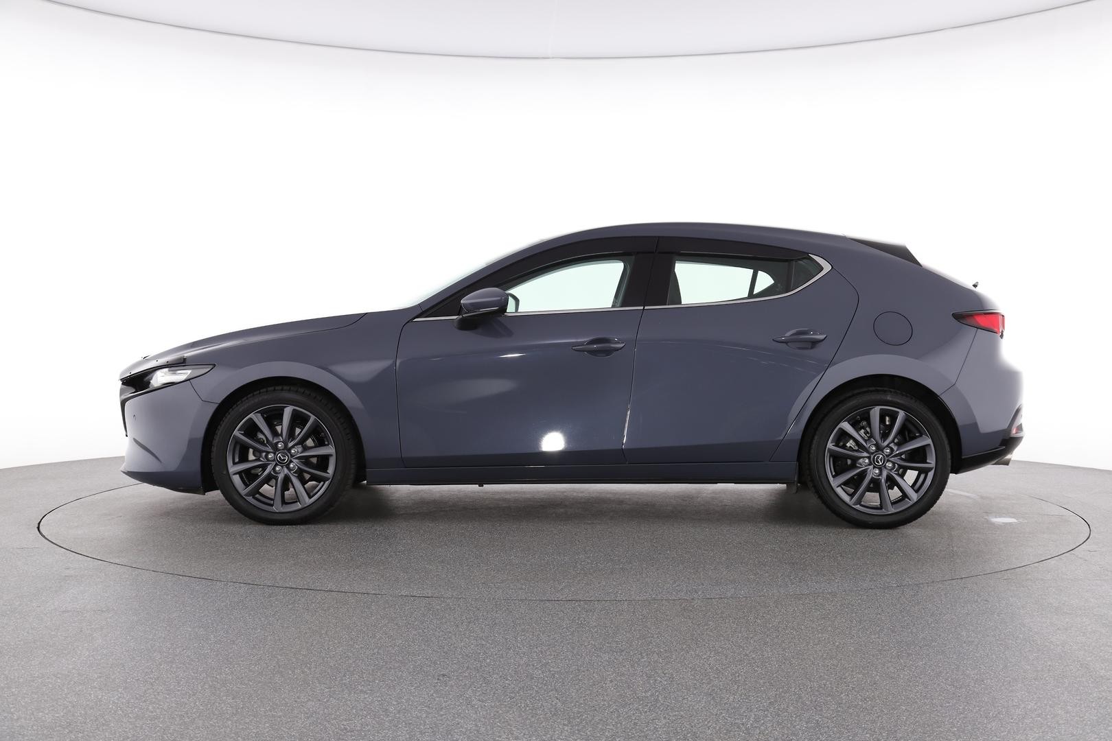 Mazda 3 image 4