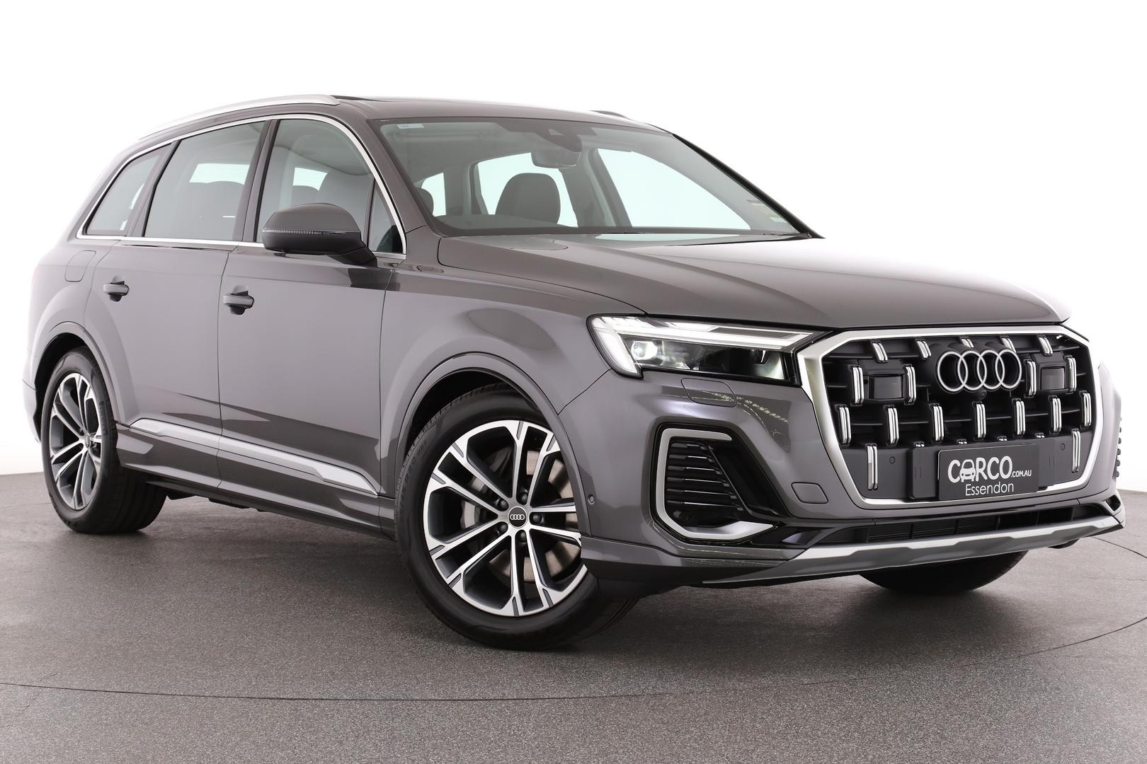 Audi Q7 image 1