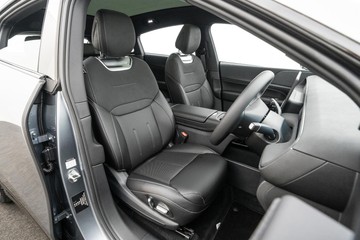 https://dvg-vehicle-assets.s3.amazonaws.com/X1005/2t5qx5nvskjdvhv77viaz5tkv.jpg