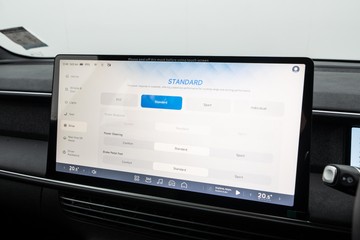 https://dvg-vehicle-assets.s3.amazonaws.com/X1005/4q64x2x7iuhmzd5ypclfyvrak.jpg
