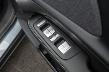 https://dvg-vehicle-assets.s3.amazonaws.com/X1005/cyjtwph2sob0unaicyhyew7w1.jpg