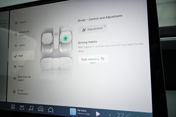 https://dvg-vehicle-assets.s3.amazonaws.com/X1006/1ekuv9z5j9iqs6qf6lh96lykq.jpg