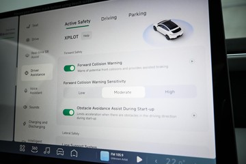 https://dvg-vehicle-assets.s3.amazonaws.com/X1006/2abbmxs3ear5olgznusm3mrxn.jpg