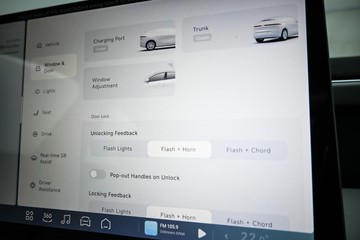 https://dvg-vehicle-assets.s3.amazonaws.com/X1006/3dsu3hi57myya4kwr5f2u7914.jpg