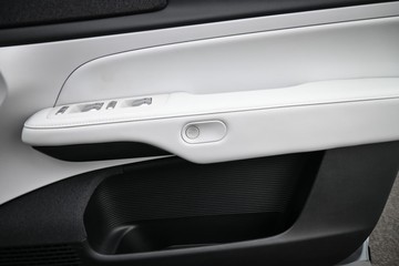https://dvg-vehicle-assets.s3.amazonaws.com/X1006/51kznwih4aahx06ha4e3vxv2z.jpg