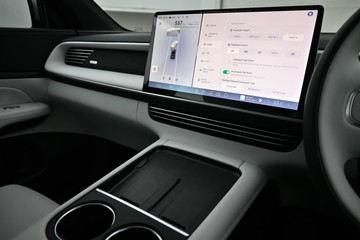 https://dvg-vehicle-assets.s3.amazonaws.com/X1006/8c5fvikkvxqxpvxoie7wuoaid.jpg