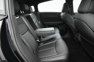 https://dvg-vehicle-assets.s3.amazonaws.com/X1009/2rehciq0mq35io8fylsviwrbw.jpg