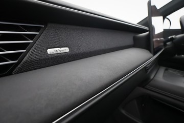https://dvg-vehicle-assets.s3.amazonaws.com/X1011/42g8yo06ojsxehj98lez1ydow.jpg