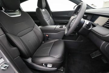 https://dvg-vehicle-assets.s3.amazonaws.com/X1018/c25fba8m4x2w19gnpfw610a.jpg