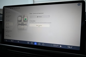 https://dvg-vehicle-assets.s3.amazonaws.com/X1020/bbhjan2gxowatwzep6pby58fk.jpg