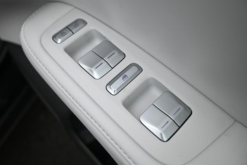 https://dvg-vehicle-assets.s3.amazonaws.com/X1023/539tws19try8xv39j717s0mdt.jpg