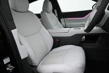 https://dvg-vehicle-assets.s3.amazonaws.com/X1023/cf97044yne5ryl7u8r12dfee.jpg