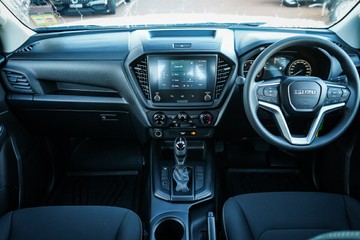 https://vehicle-cdn.autoleague.cloud/14189_950268171_10.jpg