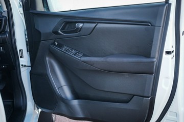 https://vehicle-cdn.autoleague.cloud/14189_950268171_16.jpg